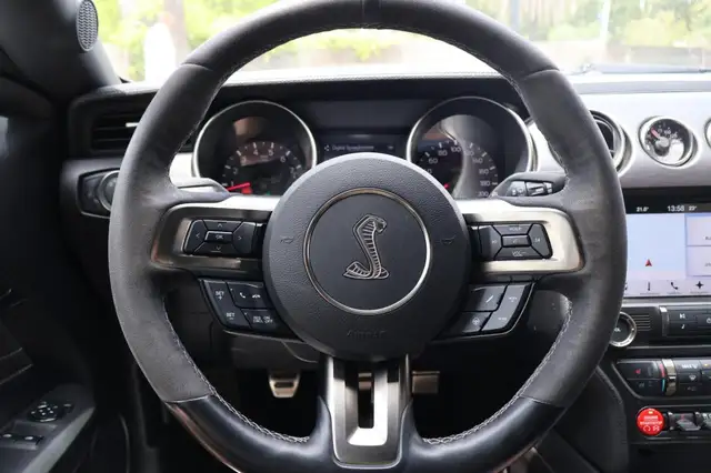 Ford Mustang view 14