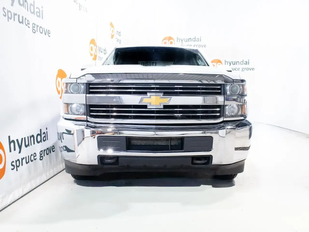 Chevrolet Silverado 2500 photo Chevrolet Silverado 2500