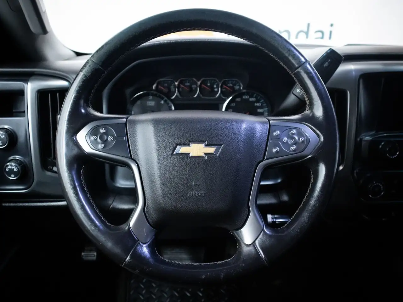 Chevrolet Silverado 2500 photo Chevrolet Silverado 2500