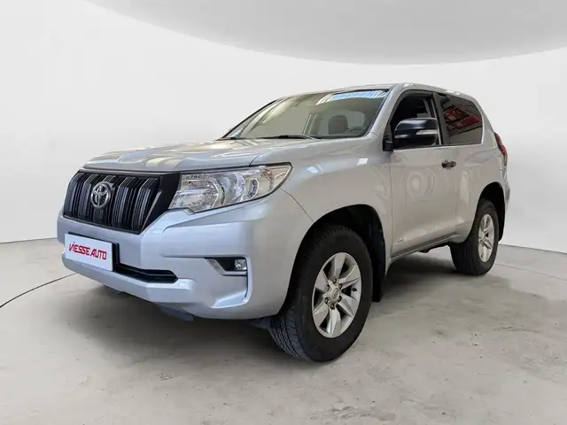 Toyota Land Cruiser 2.8 D-4D Active | EURO6 D-TEMP Auto 3P MY 19