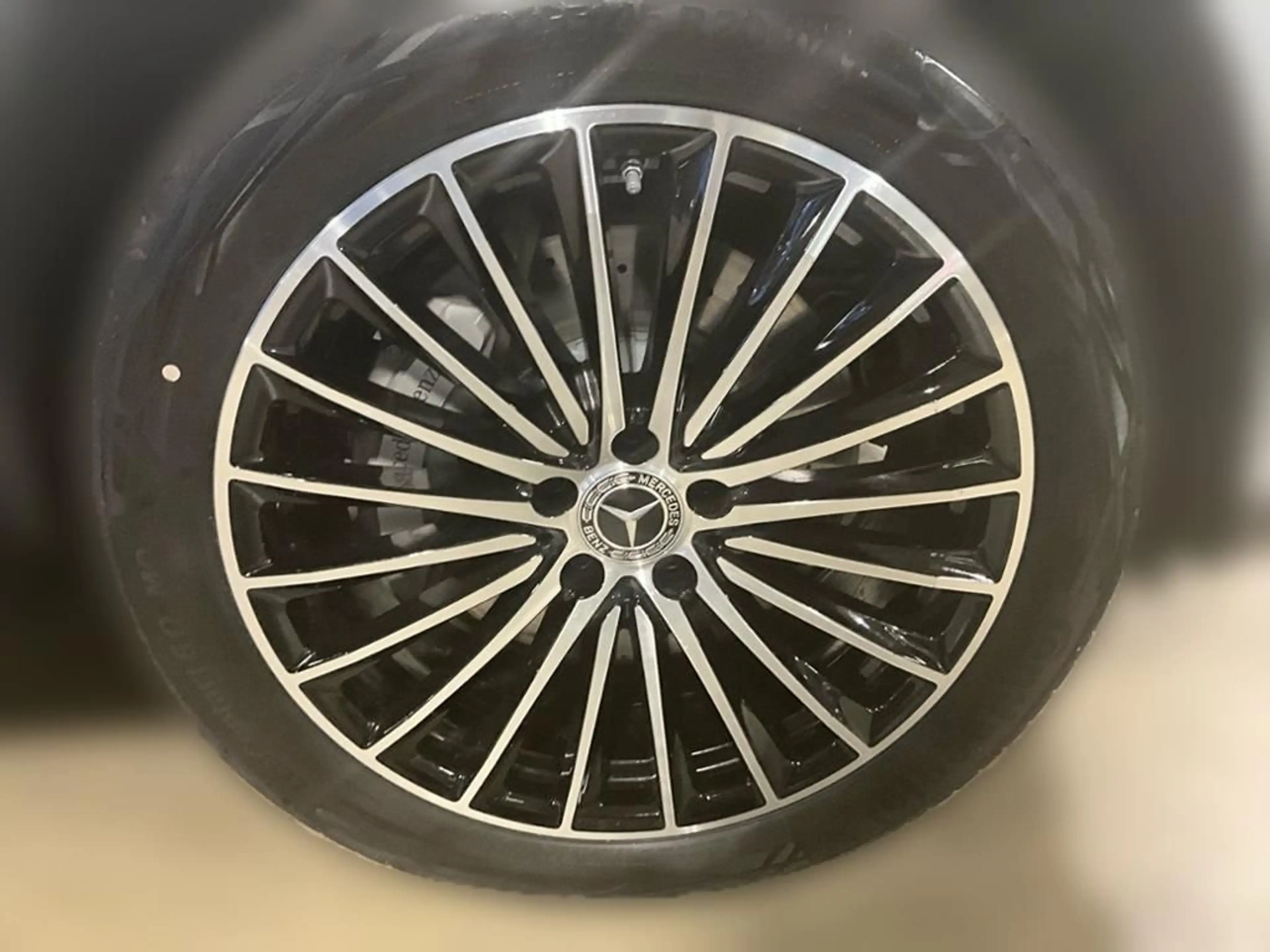 Mercedes-Benz GLC 300 de 4MATIC AMG Line Advanced Plus 360 AHK — photo 15