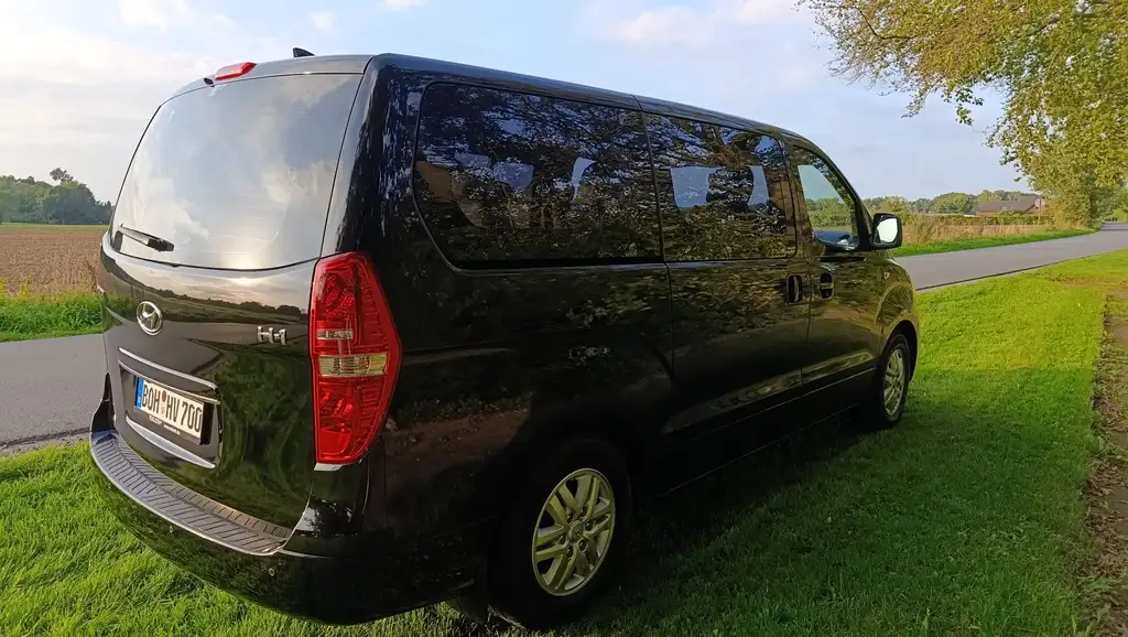 Hyundai H-1 2015 из Европы — купить под ключ