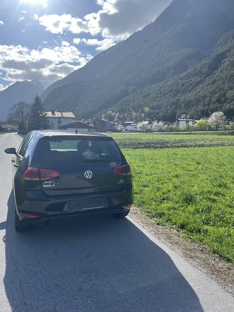 Volkswagen Golf Highline 1,6 BMT TDI DPF Schwarz - 1