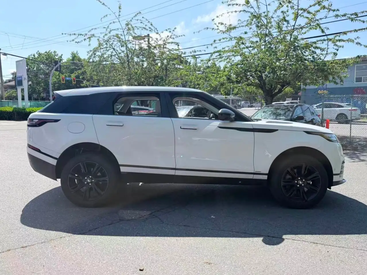 Land Rover Range Rover Velar снимка Land Rover Range Rover Velar