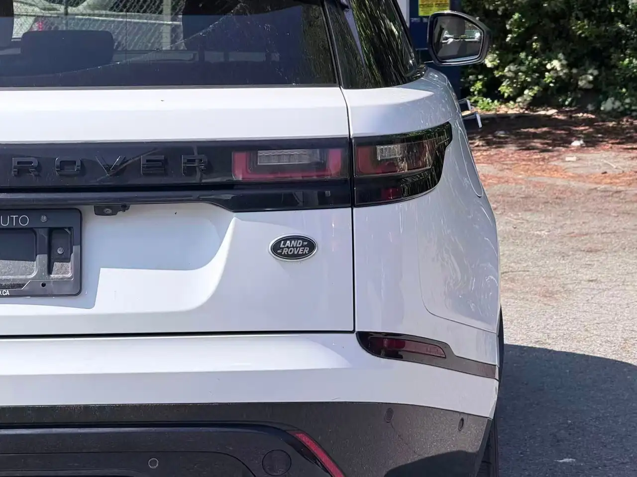 Land Rover Range Rover Velar снимка Land Rover Range Rover Velar