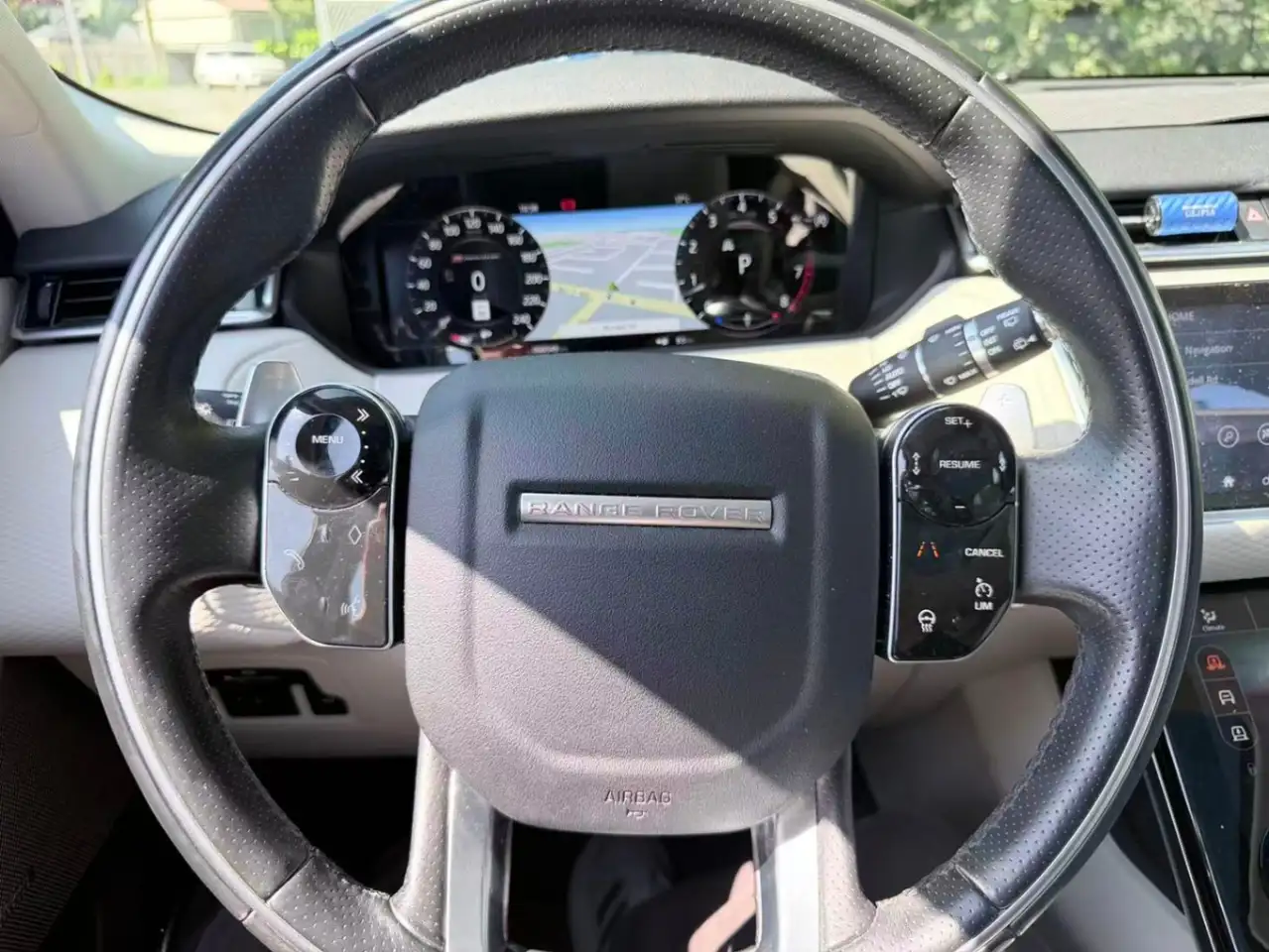 Land Rover Range Rover Velar снимка Land Rover Range Rover Velar