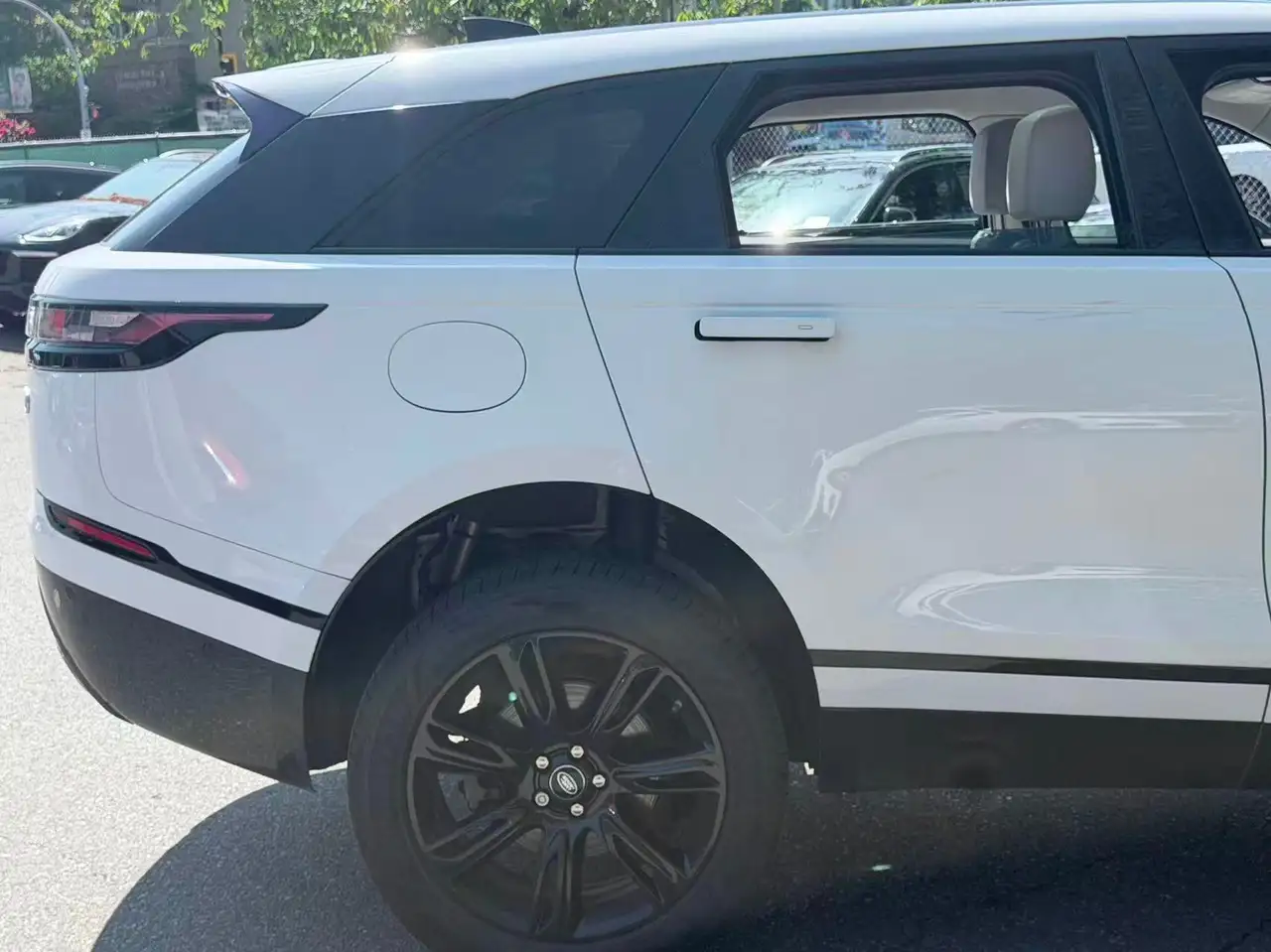 Land Rover Range Rover Velar снимка Land Rover Range Rover Velar