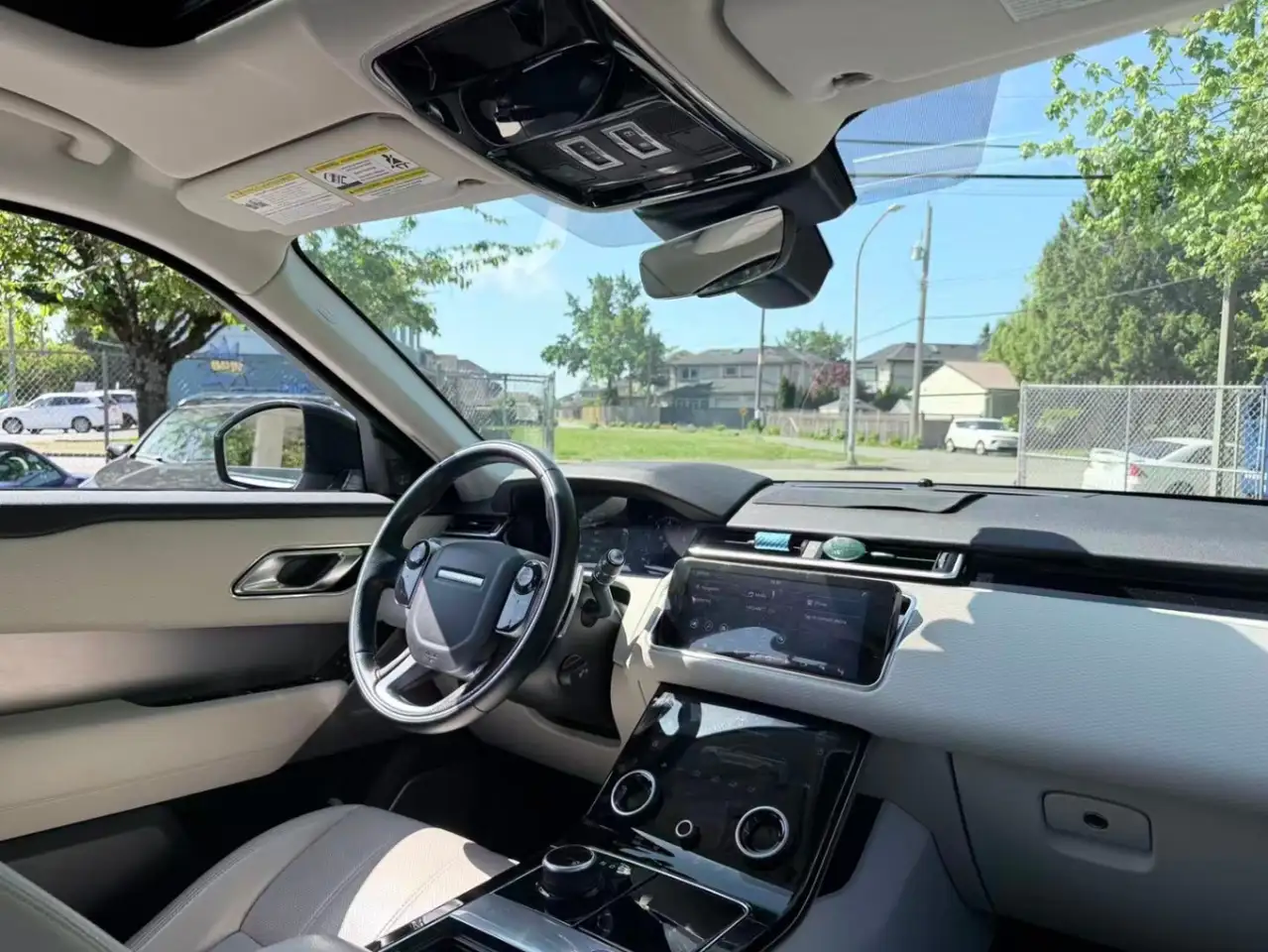 Land Rover Range Rover Velar снимка Land Rover Range Rover Velar