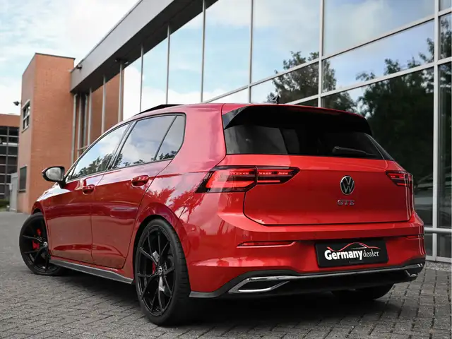 Volkswagen Golf view 5
