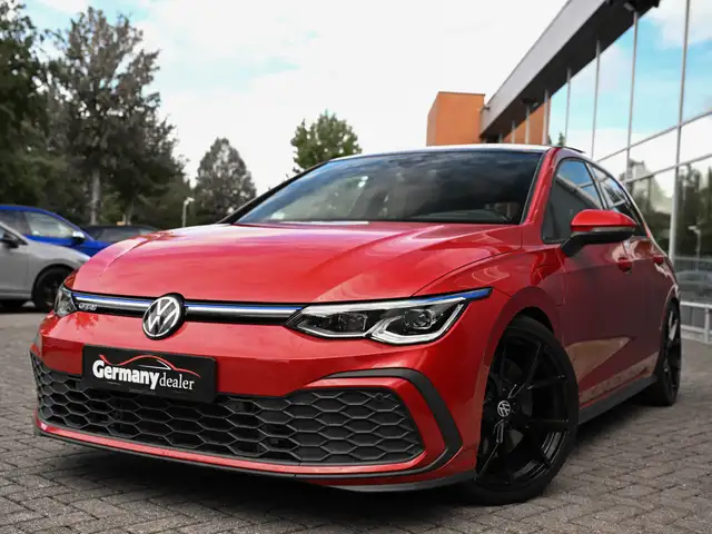 Volkswagen Golf view 4