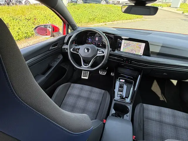 Volkswagen Golf view 20