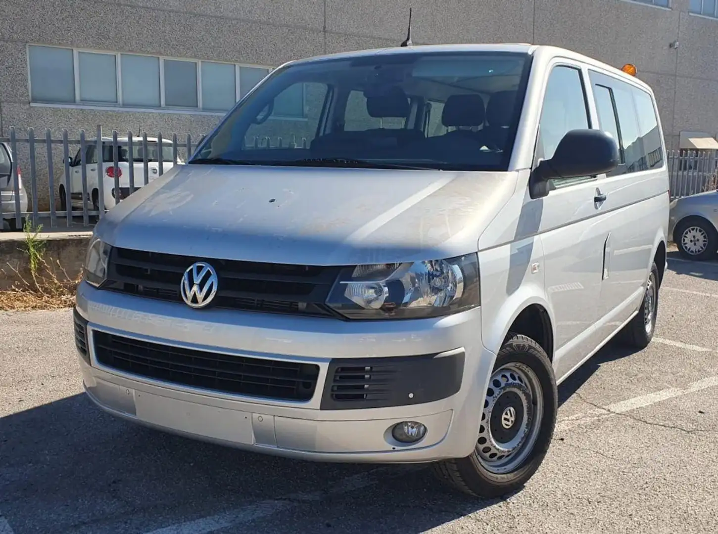 Volkswagen Transporter Grigio - 1