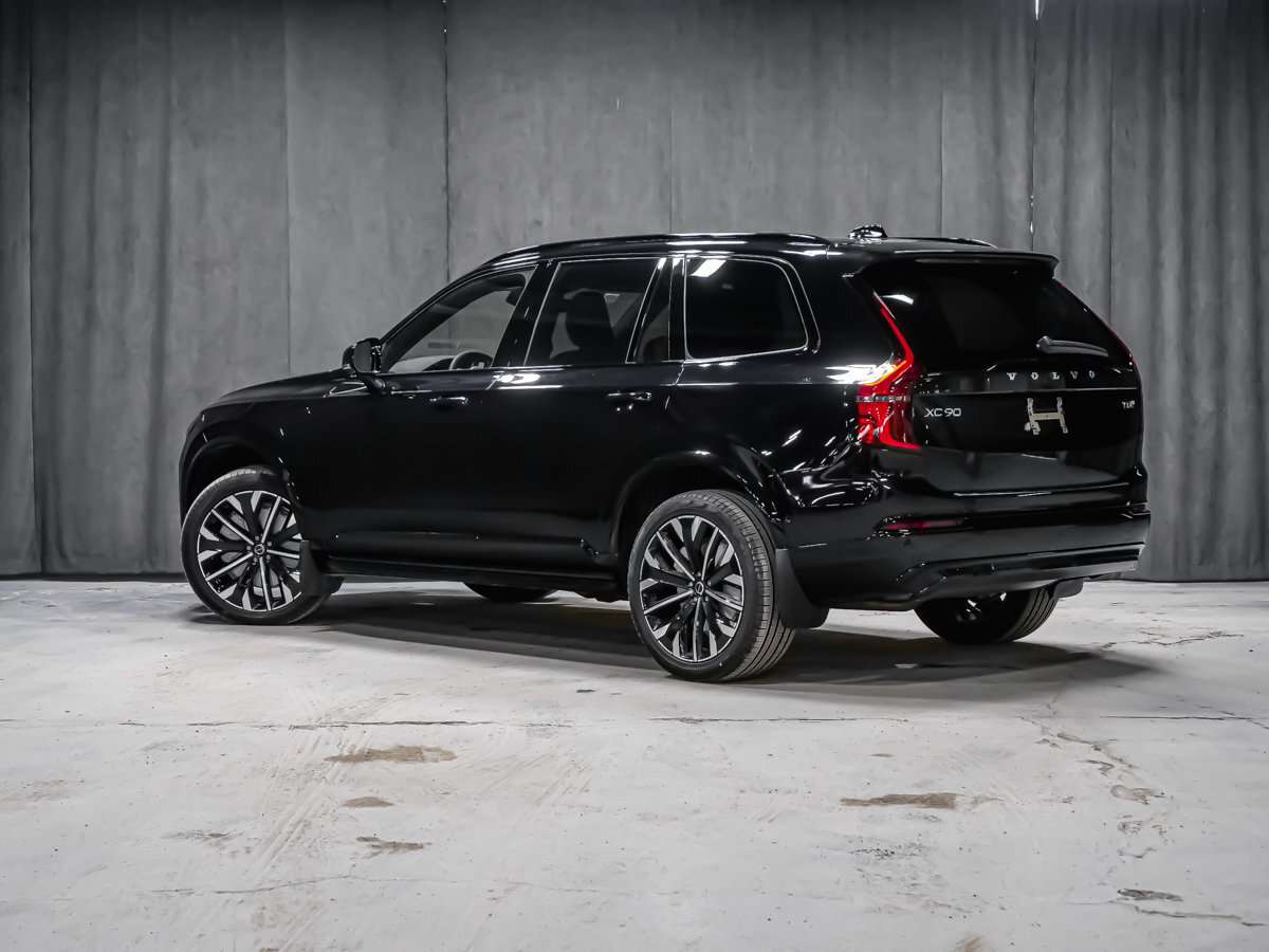 2026 Volvo XC90 Plus 7-Seater (Dark Theme) alt 4