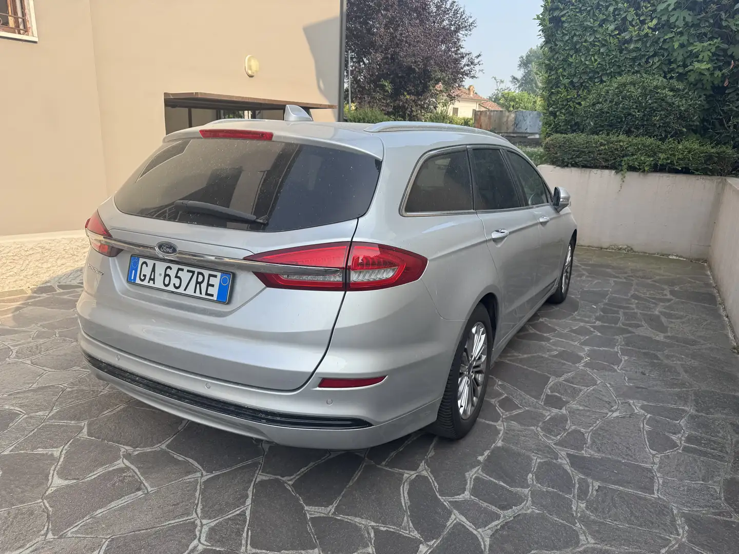 Ford Mondeo SW 2.0 ecoblue Titanium Business s&s 150cv auto my Argento - 2