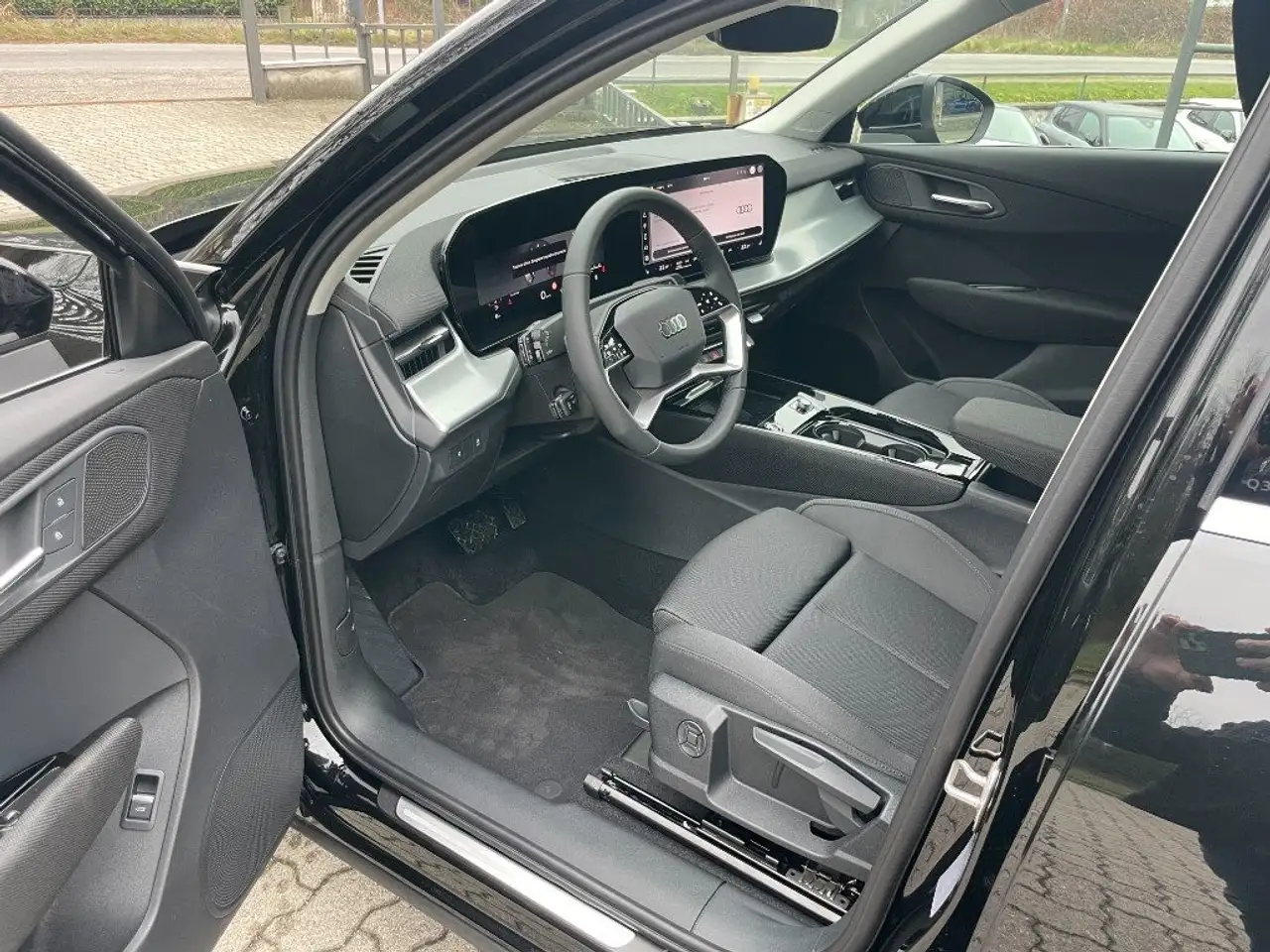Audi Q3 TFSI 110 kW mHEV S tronic S LINE KM0-PRONTA CONS. 10