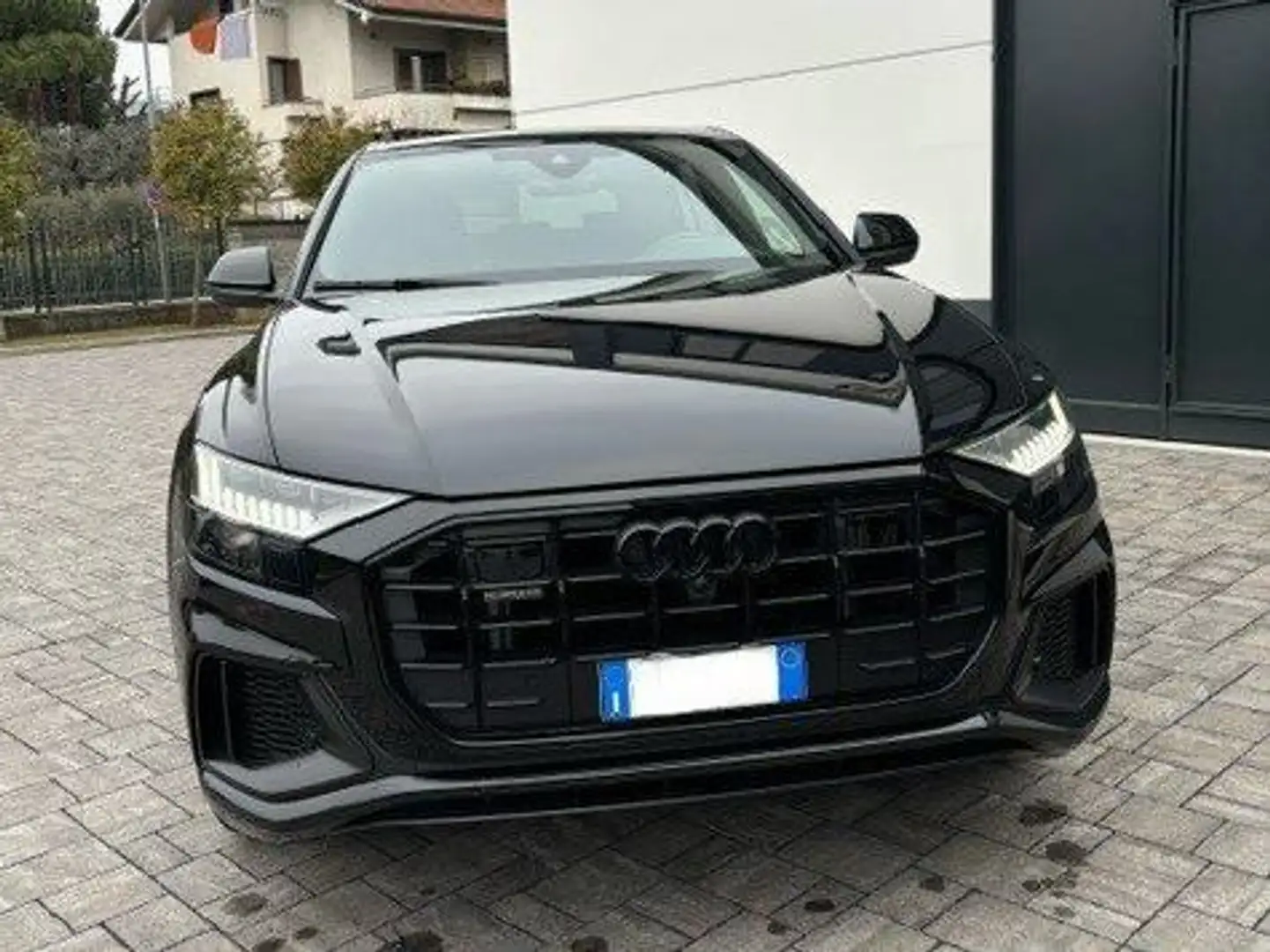 Audi Q8 S-LINE Nero - 1