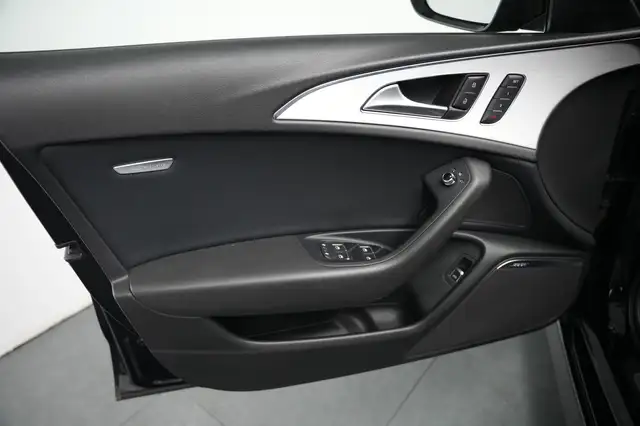 Audi A6 view 10