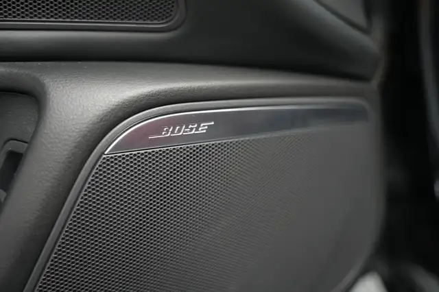 Audi A6 view 12