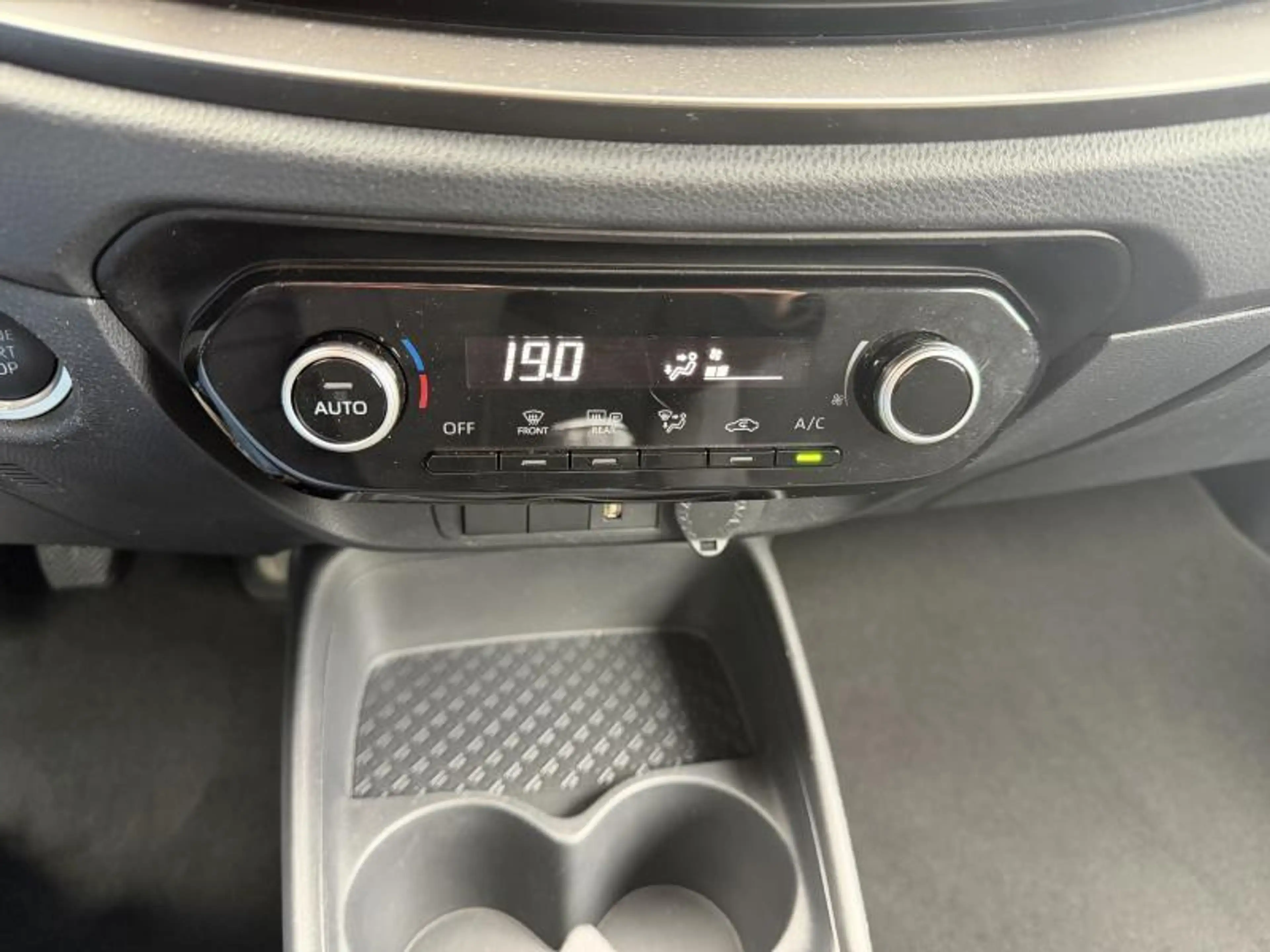 Toyota Aygo X Play — photo 8