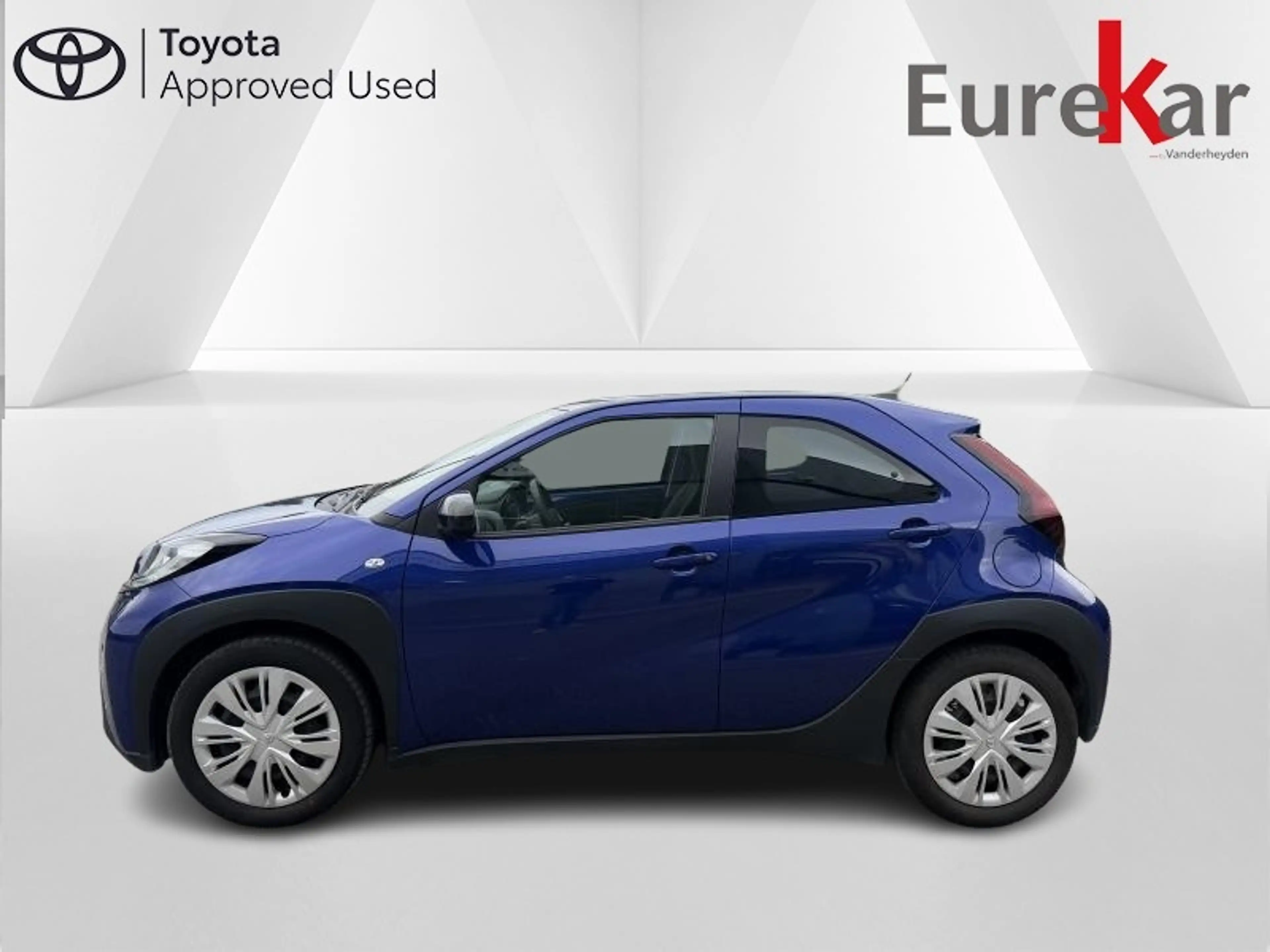 Toyota Aygo X Play — photo 2