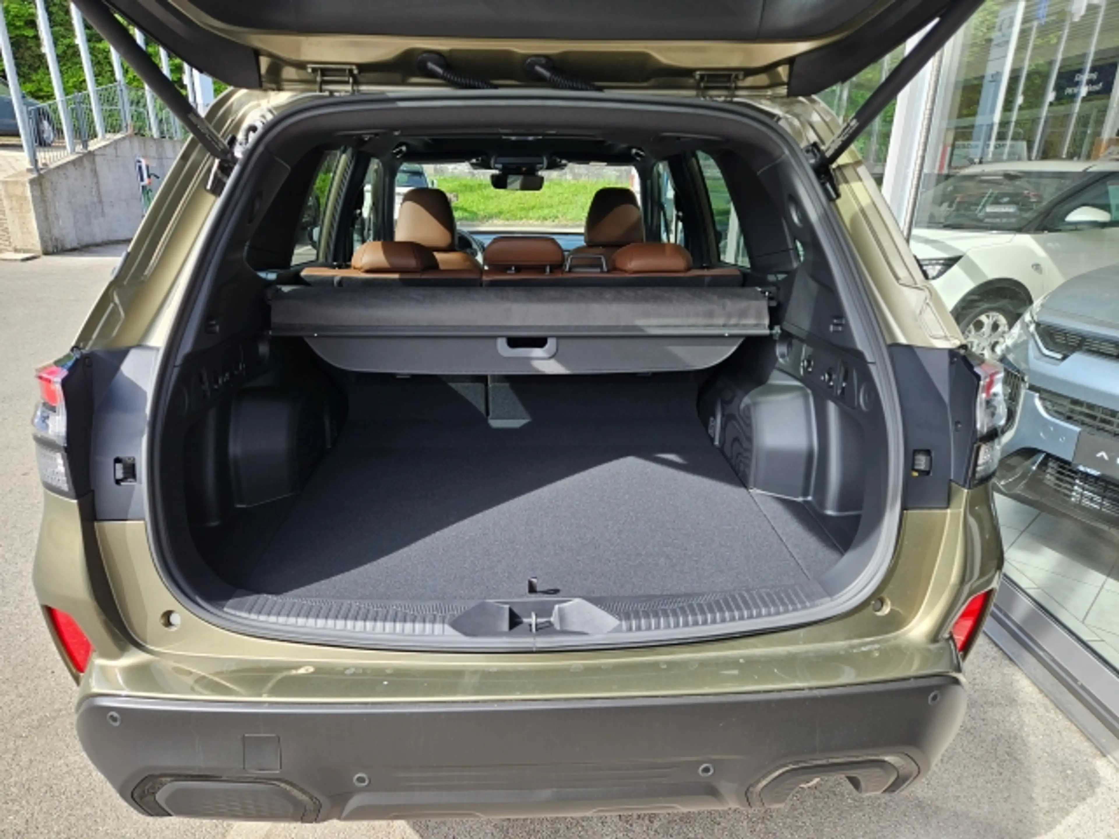 Subaru Forester Premium 2,0i AWD + gratis Winterräder — photo 7