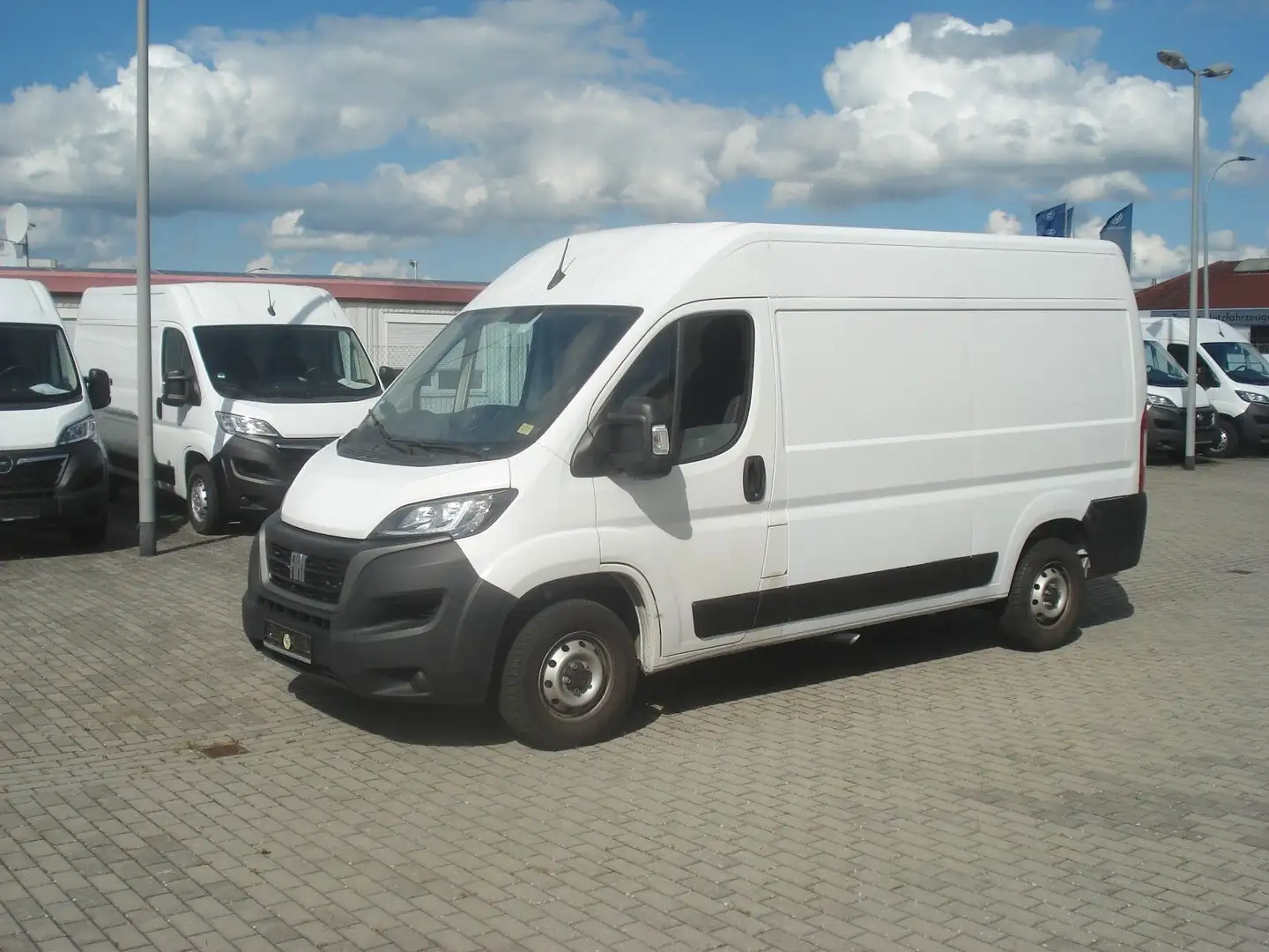 Fiat Ducato Hochr.-Kasten 33 120 L2H2 35960Km Klima Weiß - 1