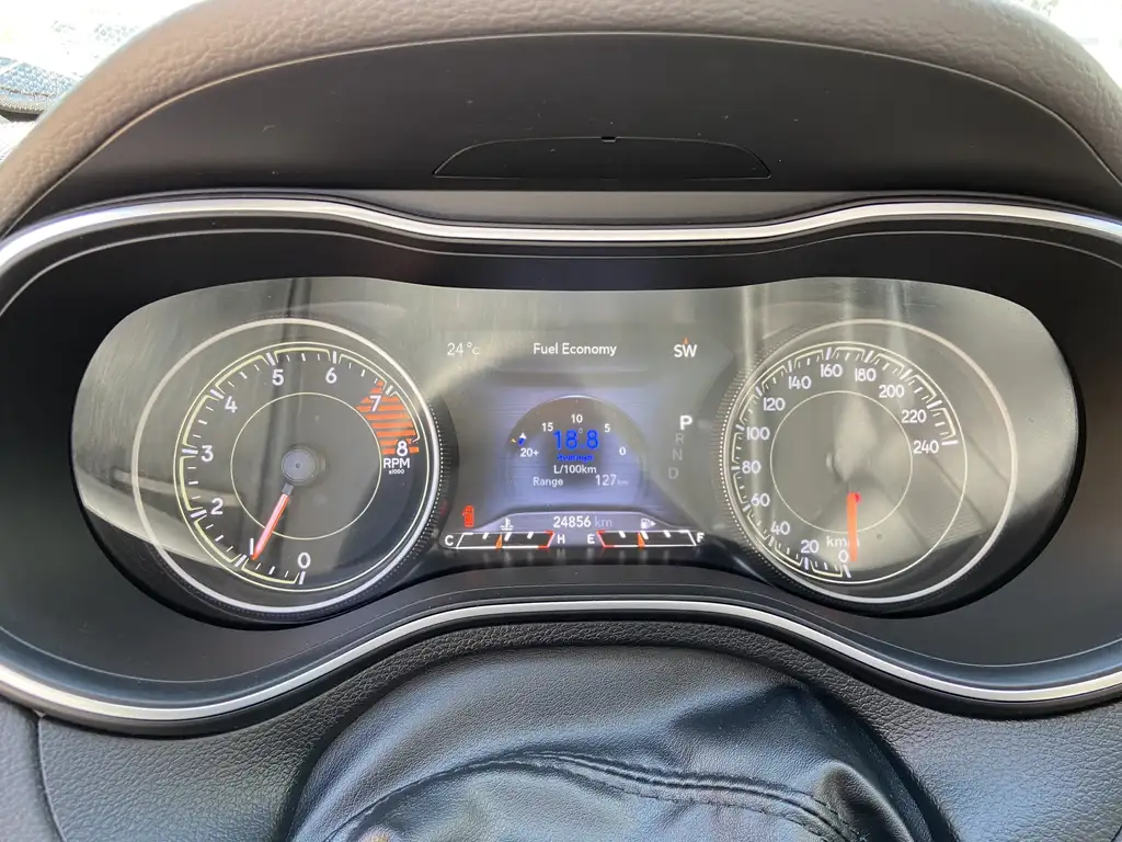 2019 Jeep Cherokee Trailhawk | Remote Start | Heated/Cooled Seats | P — photo 8