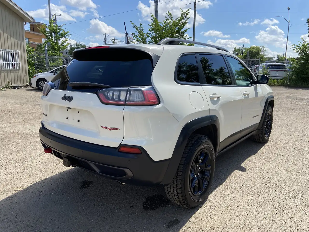 Jeep Cherokee photo Jeep Cherokee