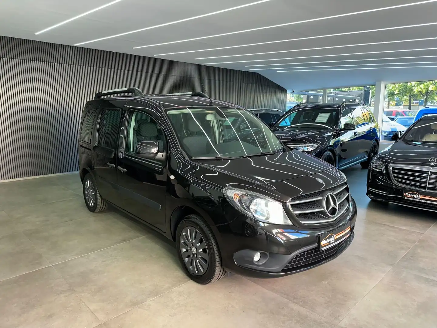 Mercedes-Benz Citan 111 CDI Kombi Lang*Klima*Tempomat*Kamera* Schwarz - 1