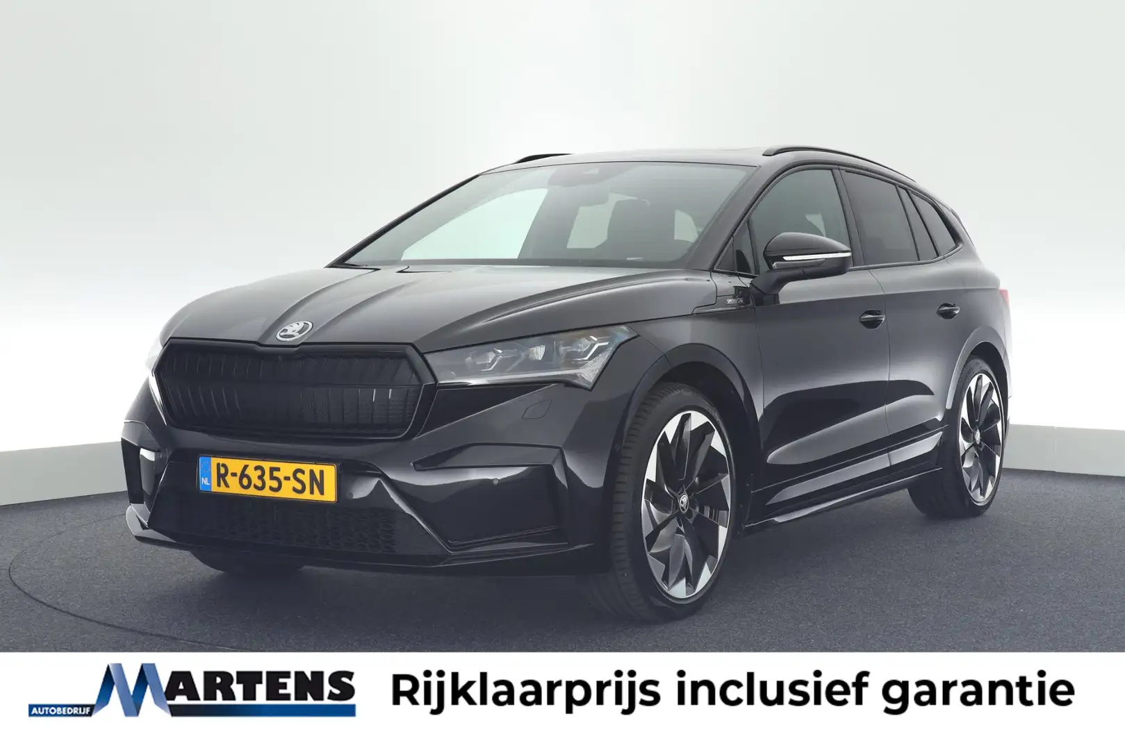 Skoda Enyaq iV 80 204pk Sportline Panoramadak Trekhaak Matrix Schwarz - 1
