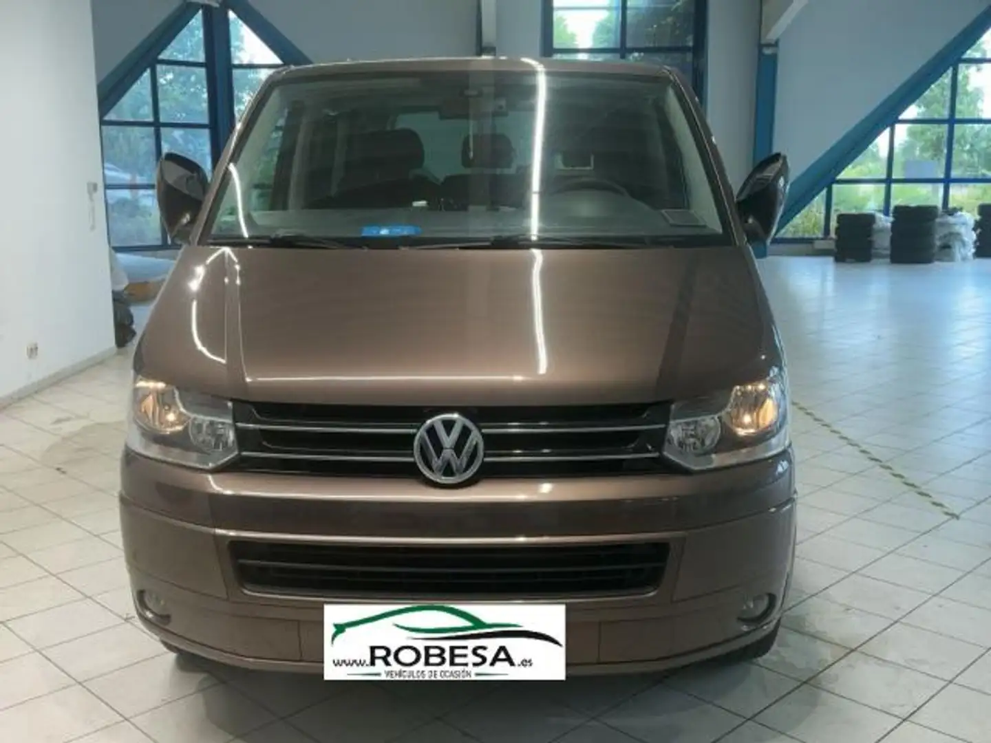 Volkswagen T5 2.0 TDI Comfortline Brun - 1