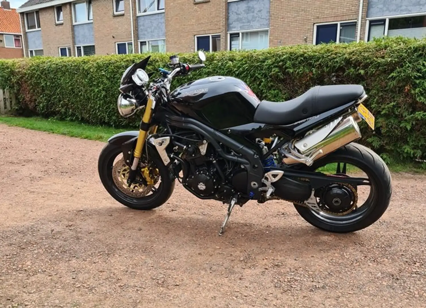 Triumph Speed Triple 1050 Black Edition Zwart - 2