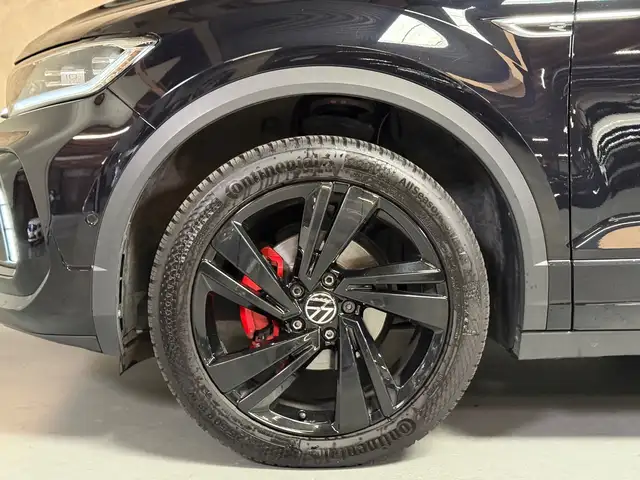 Volkswagen T-Roc view 6