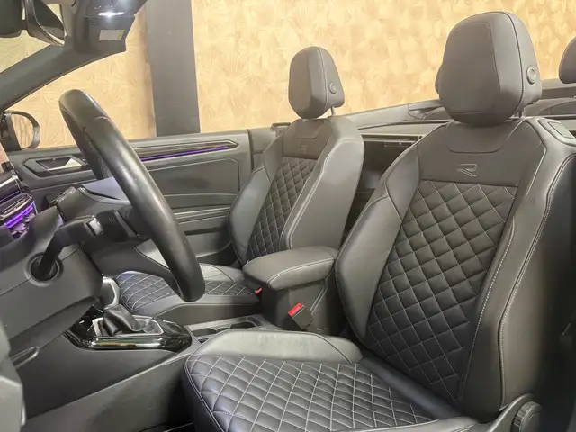 Volkswagen T-Roc view 12