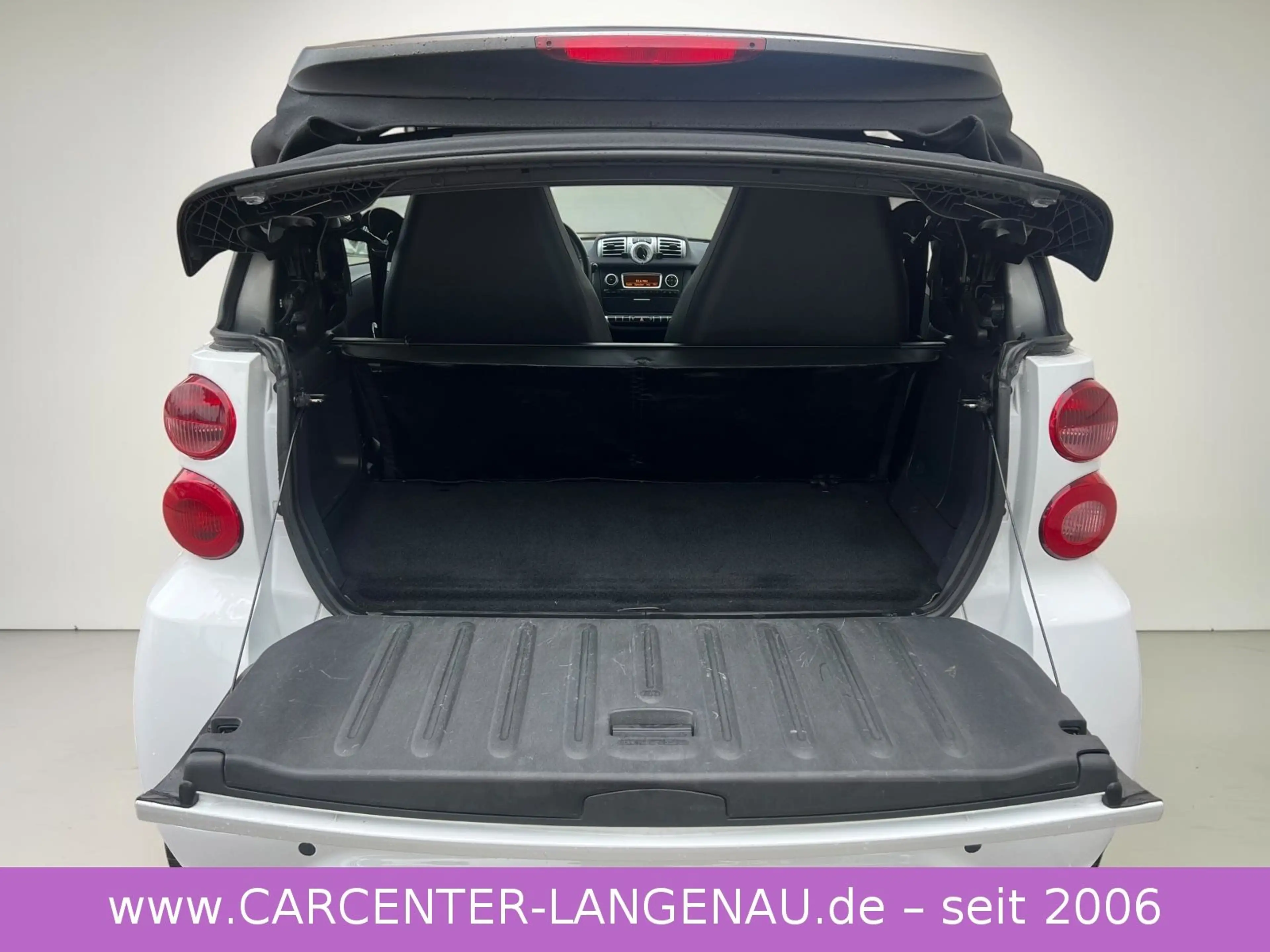 smart forTwo fortwo cabrio Micro Hybrid Drive 52 kW — photo 8