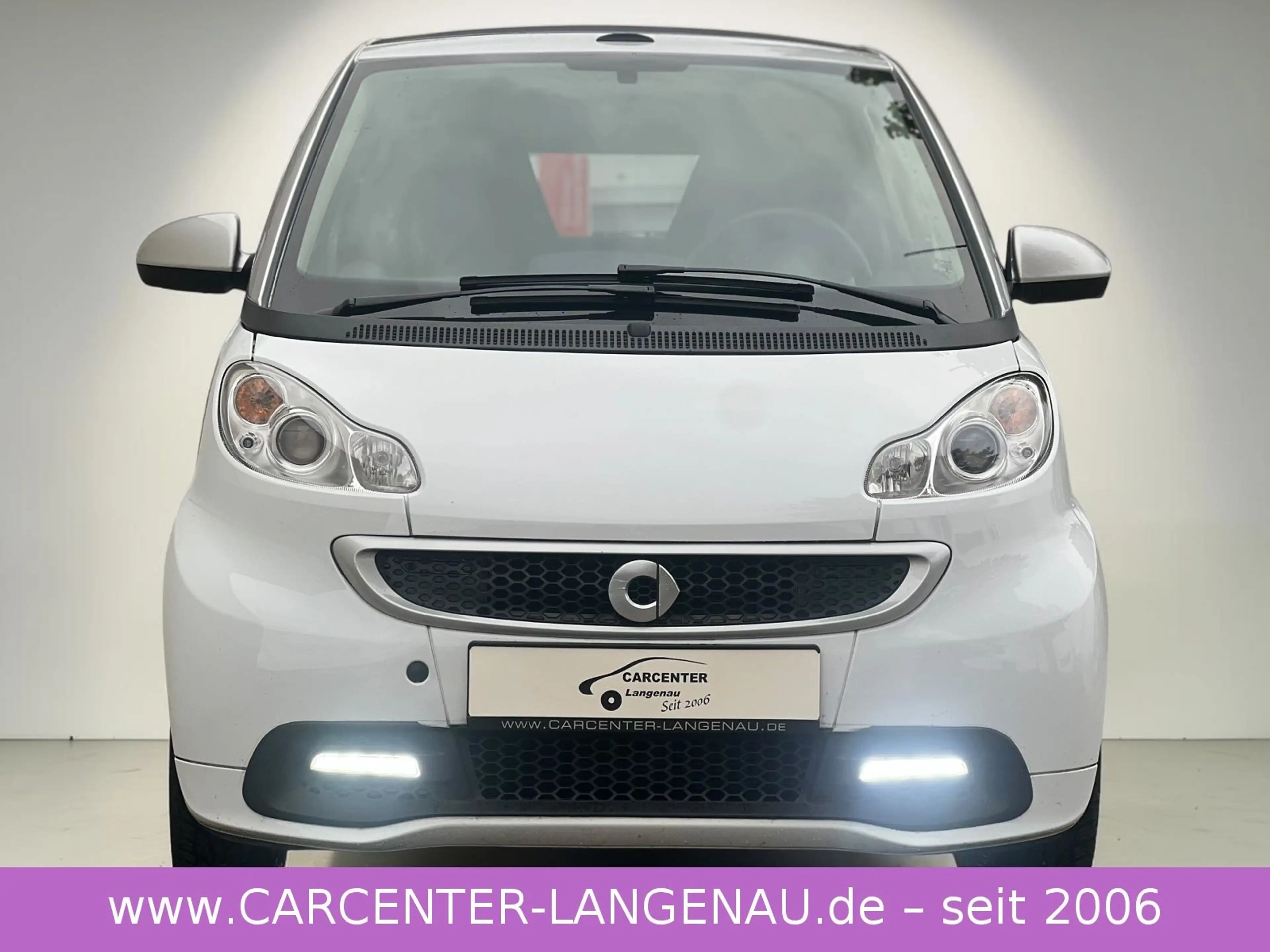 smart forTwo fortwo cabrio Micro Hybrid Drive 52 kW — photo 3