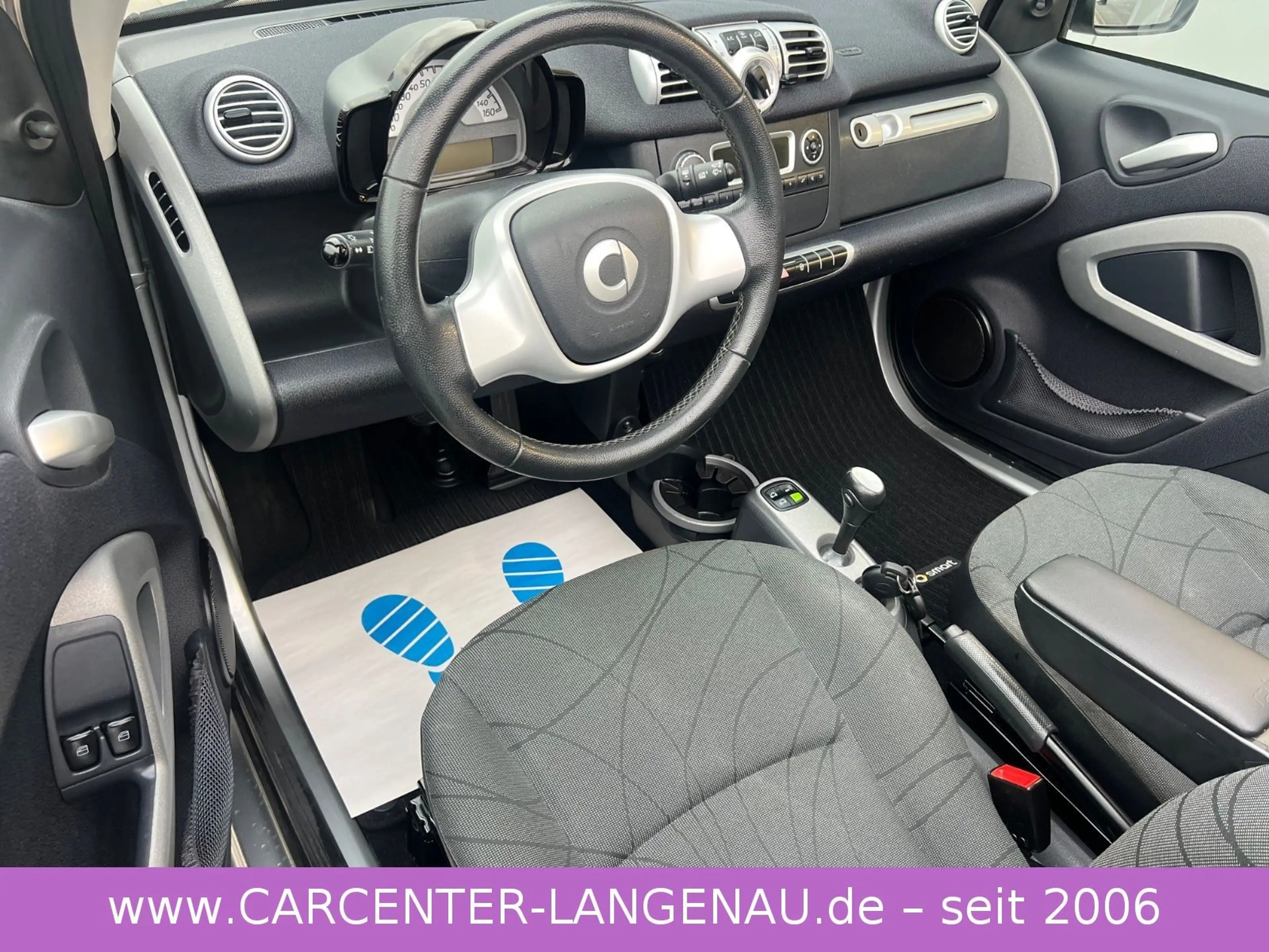 smart forTwo fortwo cabrio Micro Hybrid Drive 52 kW — photo 13