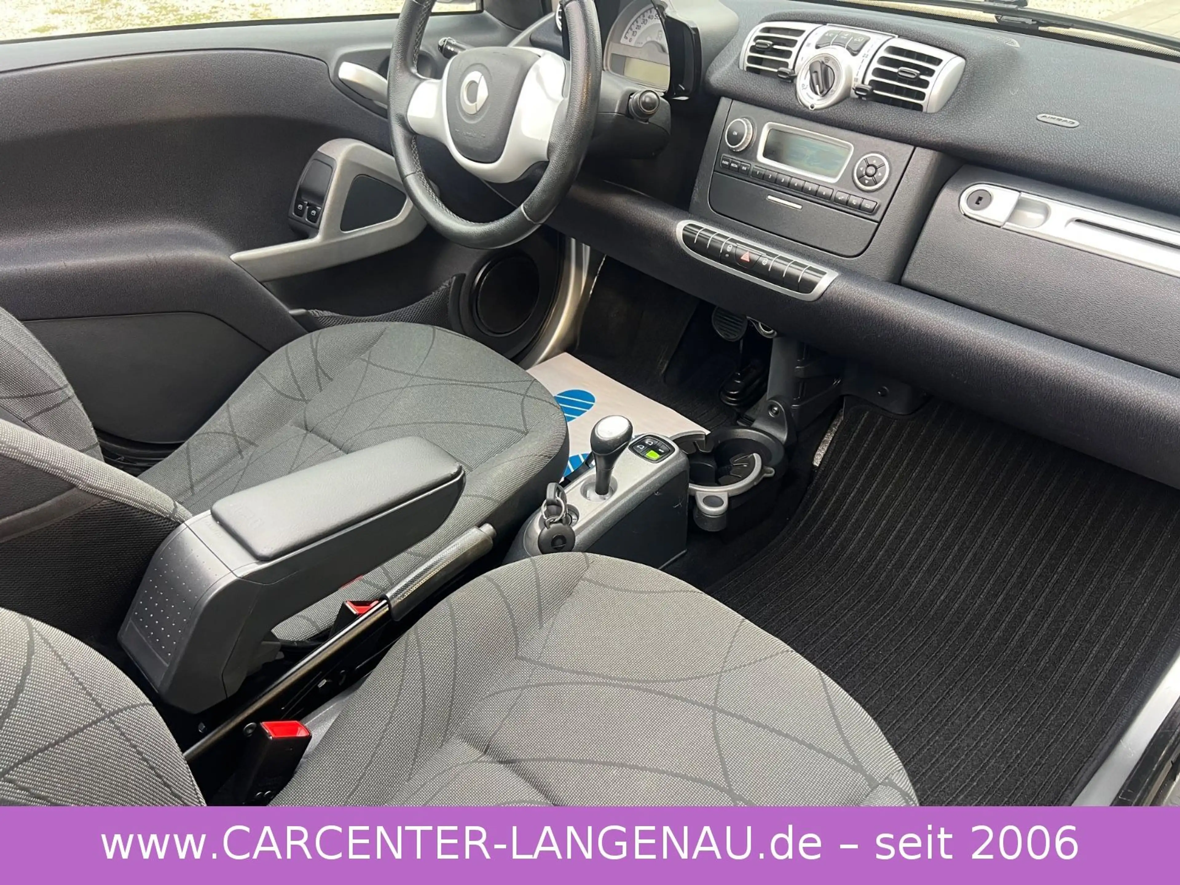 smart forTwo fortwo cabrio Micro Hybrid Drive 52 kW — photo 15
