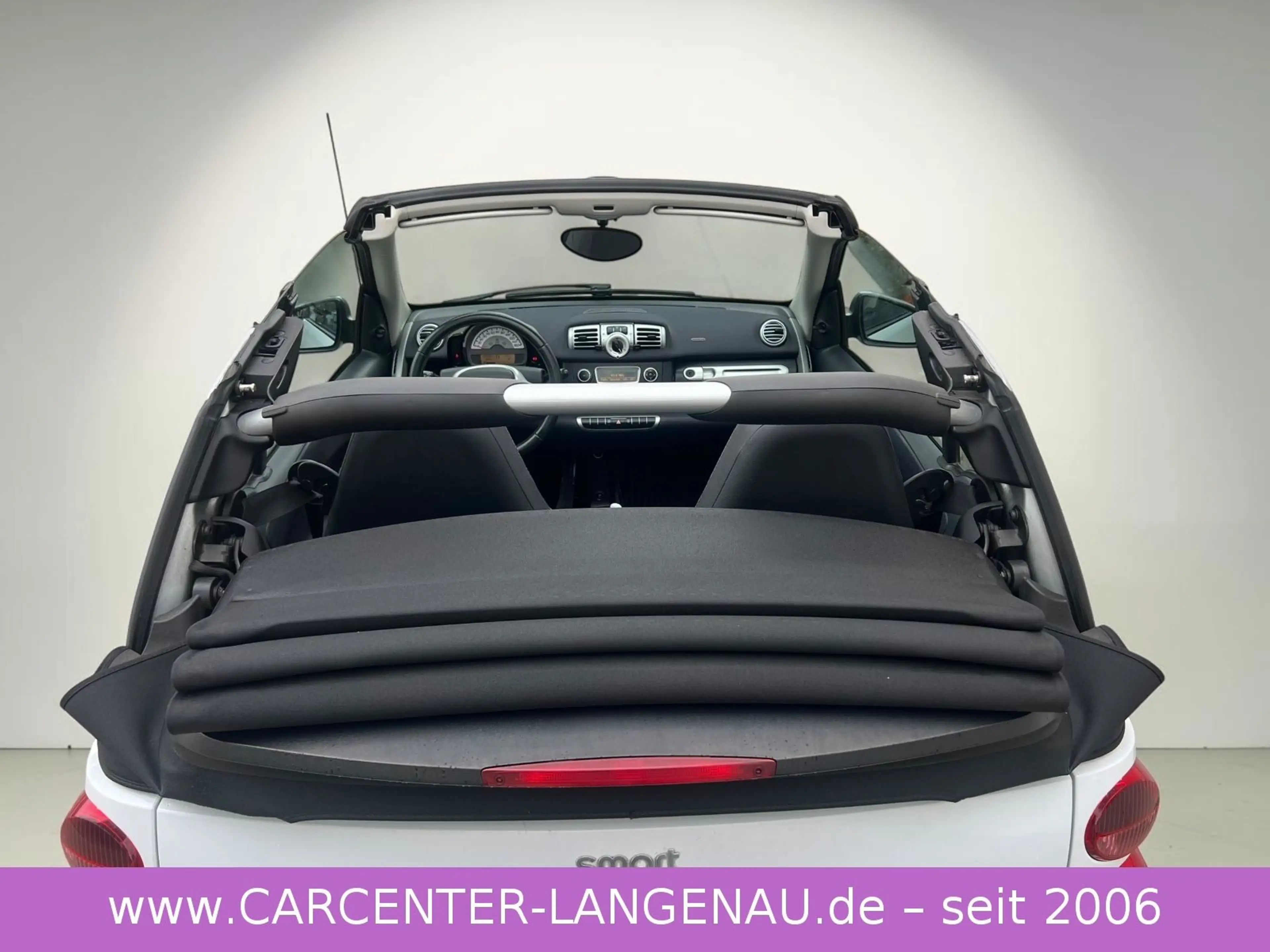 smart forTwo fortwo cabrio Micro Hybrid Drive 52 kW — photo 10