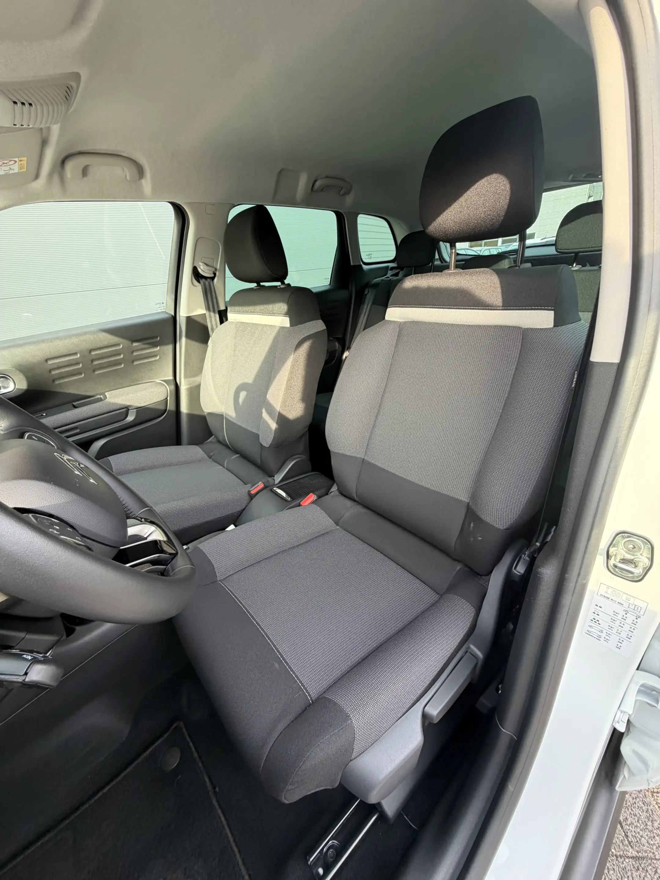 Citroen C3 Aircross 130pk Max (Camera - Keyless Entry - Head up - LED — photo 12