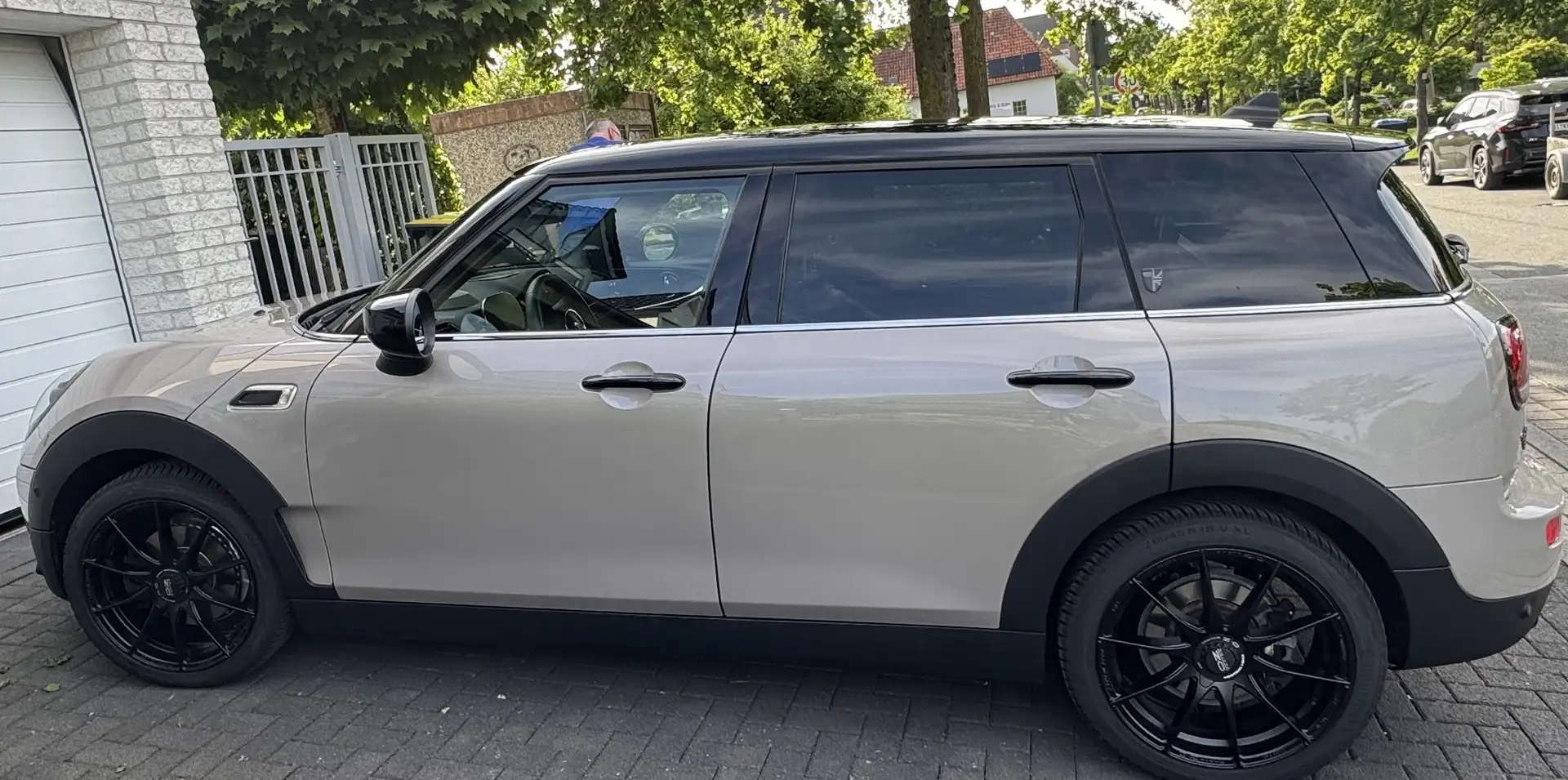 MINI Cooper Clubman Rooftop Grey met. , PANO, Head-Up-Displ., Leder - 2