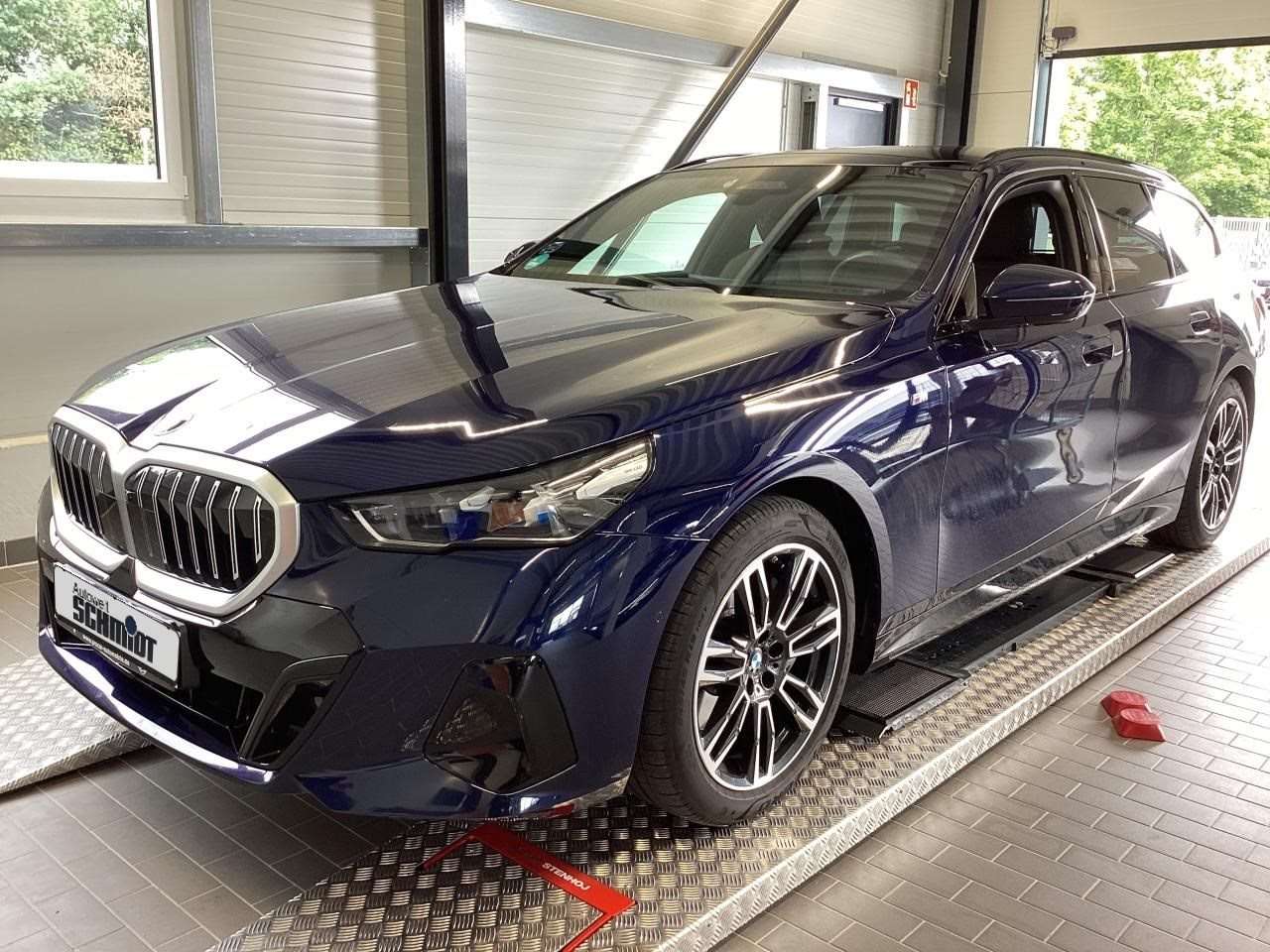 BMW 540 2025