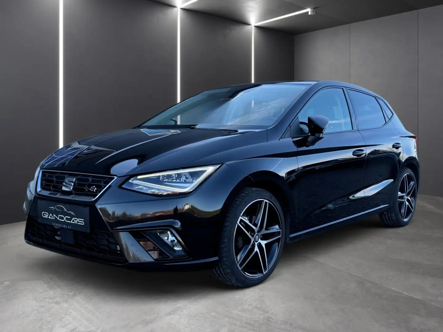 SEAT Ibiza 1,0 ECO TSI FR Noir - 1