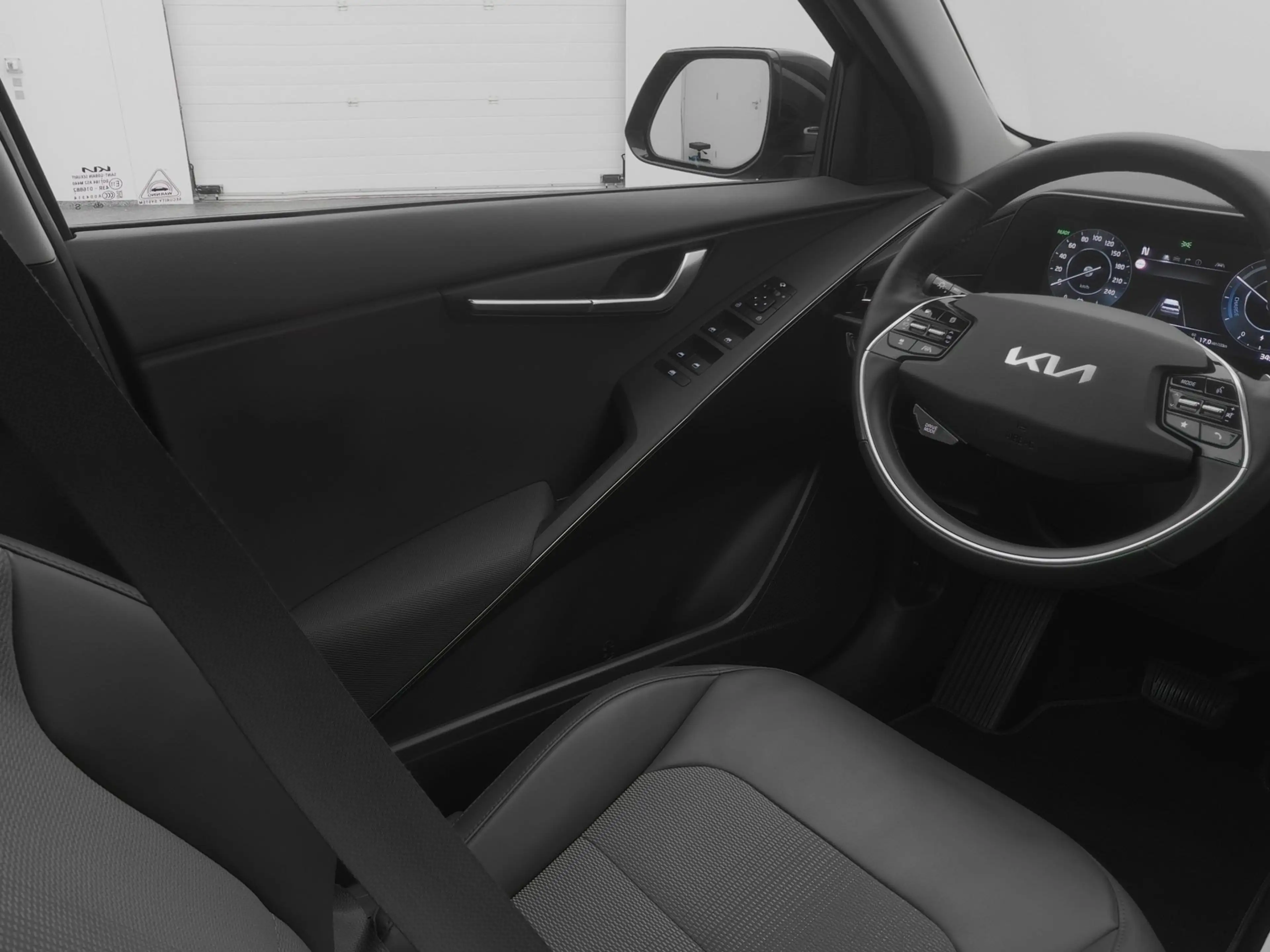 Kia e-Niro EV DynamicLine 64.8 kWh | KEYLESS | ADAPTIVE | CAM — photo 12
