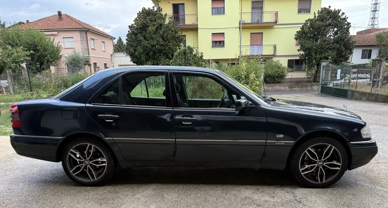 Mercedes-Benz C 220 d Elegance, foto 3