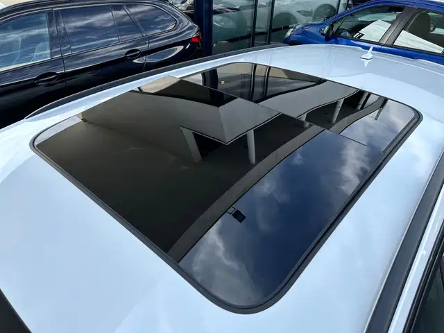 Audi A6 Avant view 11