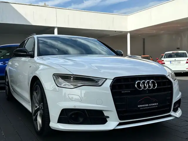 Audi A6 Avant view 2