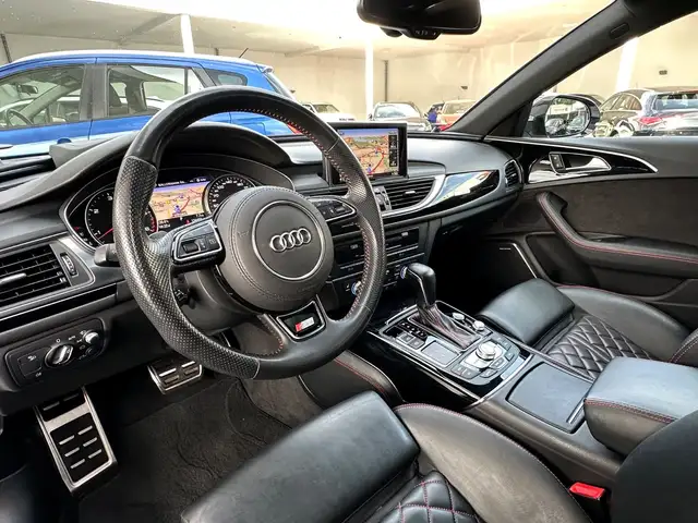 Audi A6 Avant view 15