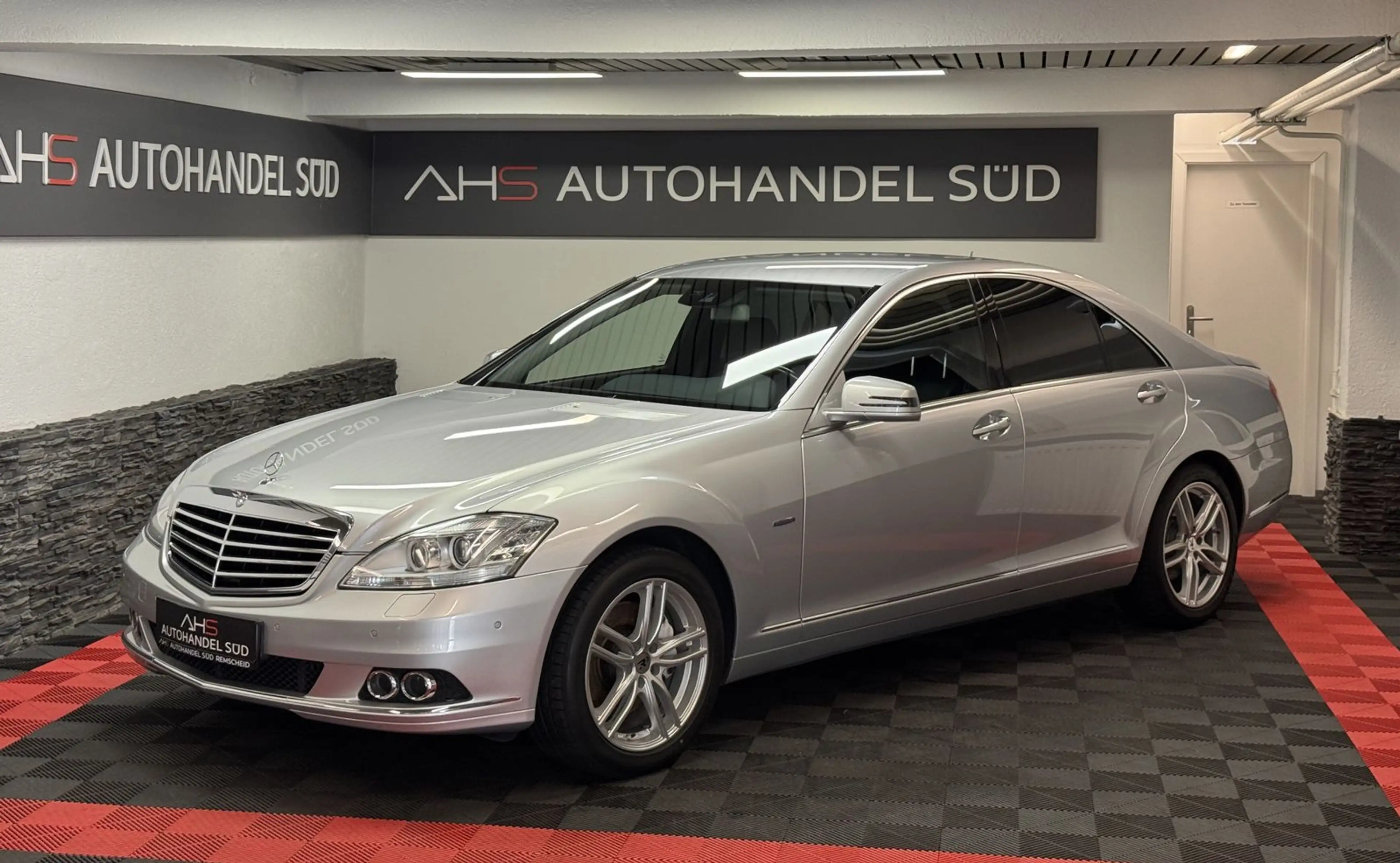 Mercedes-Benz S 350 CGI *NAVIGATION*LEDER*XENON*