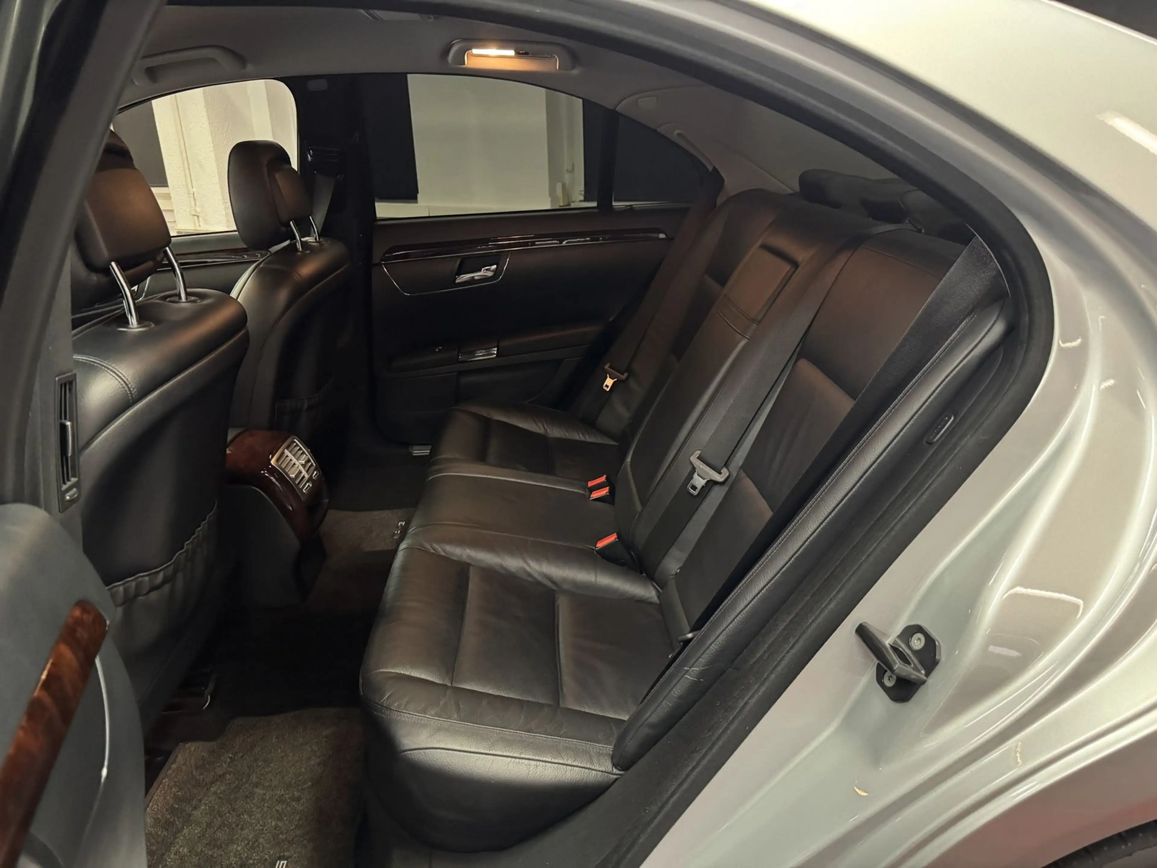 Mercedes-Benz S 350 CGI *NAVIGATION*LEDER*XENON* — photo 13